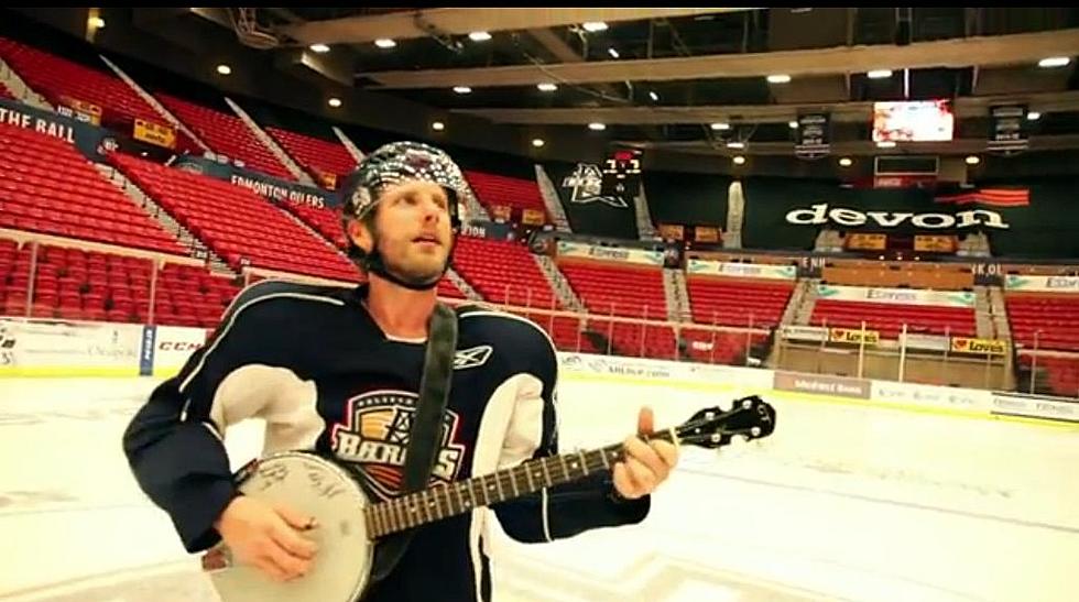Dierks Bentley Plays Hockey With a Banjo [VIDEO]