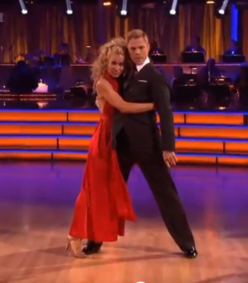 Kellie Pickler Kills it on “Dancing With The Stars” (Video)