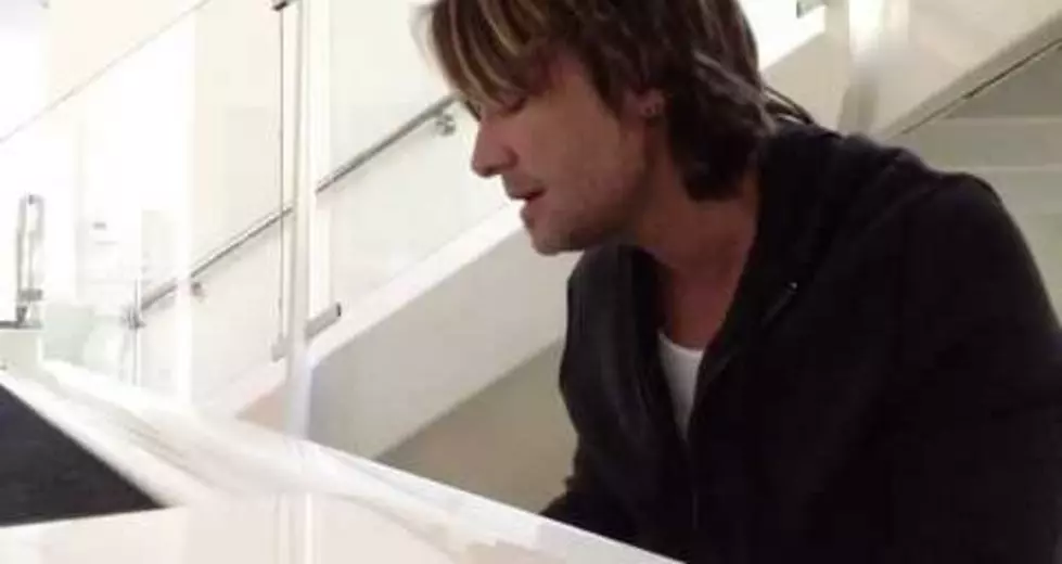 Keith Urban Covers the George Jones Classic Song, ‘He Stopped Loving Her Today’ [VIDEO]