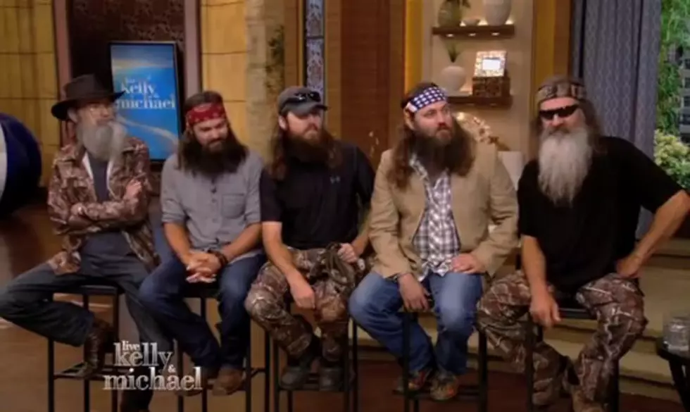 Jase Robertson Kicked Out of Hotel &#8211; Watch Duck Dynasty&#8217;s Appearance on Live With Kelly and Michael