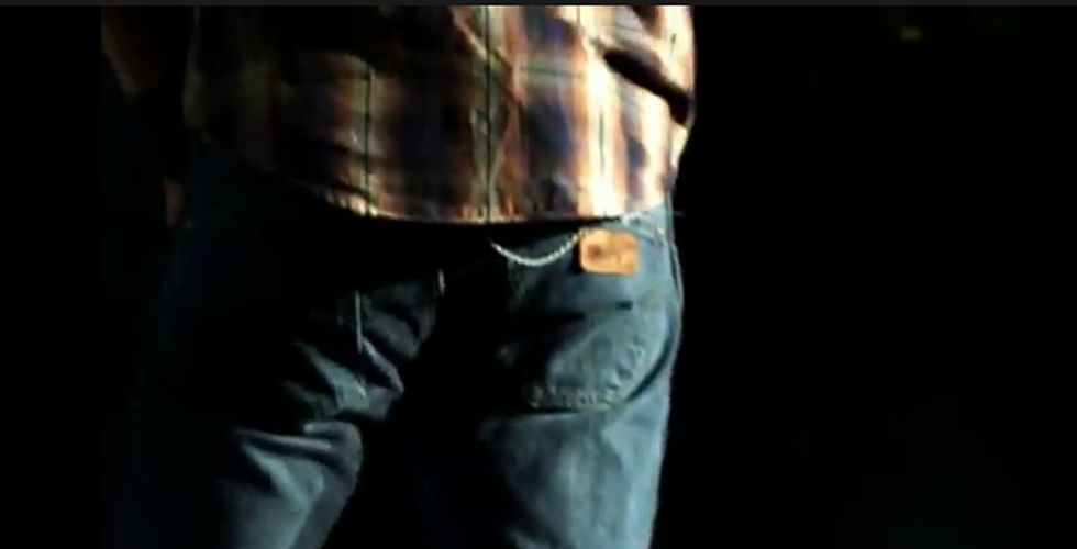 Jason Aldean Sells Retro Wranglers in This New Commercial (Video)