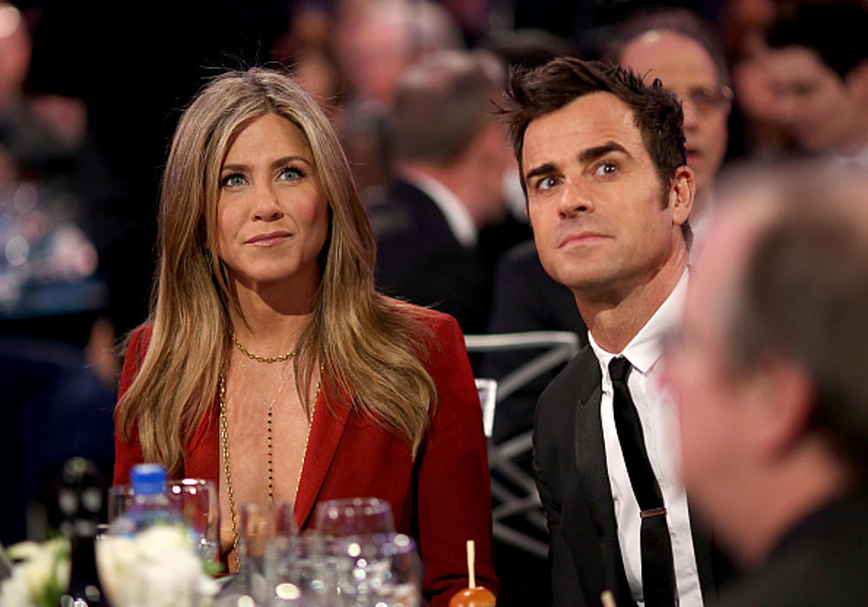 Jennifer Aniston Gets Hitched, Luke Bryan Takes Over Twitter + More