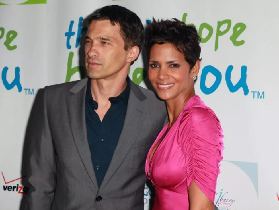 Halle Berry Divorces Again, Carrie Underwood Coming to Bossier City + More!