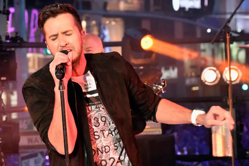 See Luke Bryan this Saturday with Kiss Country 937! [VIDEO]