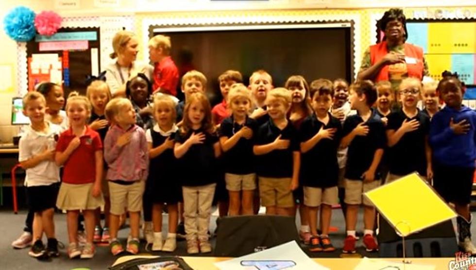 Video of Mrs. Bickham&#8217;s Kindergarten at N. Desoto Reciting Pledge