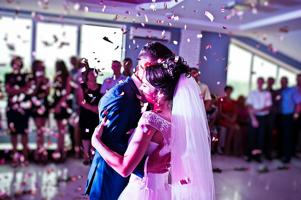 The 8 Best First Dance Wedding Songs for 2020