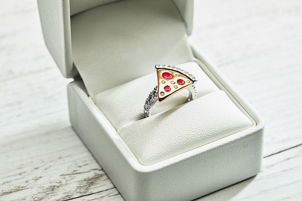 Domino’s Pizza Giving Away $9,000 Engagement Ring