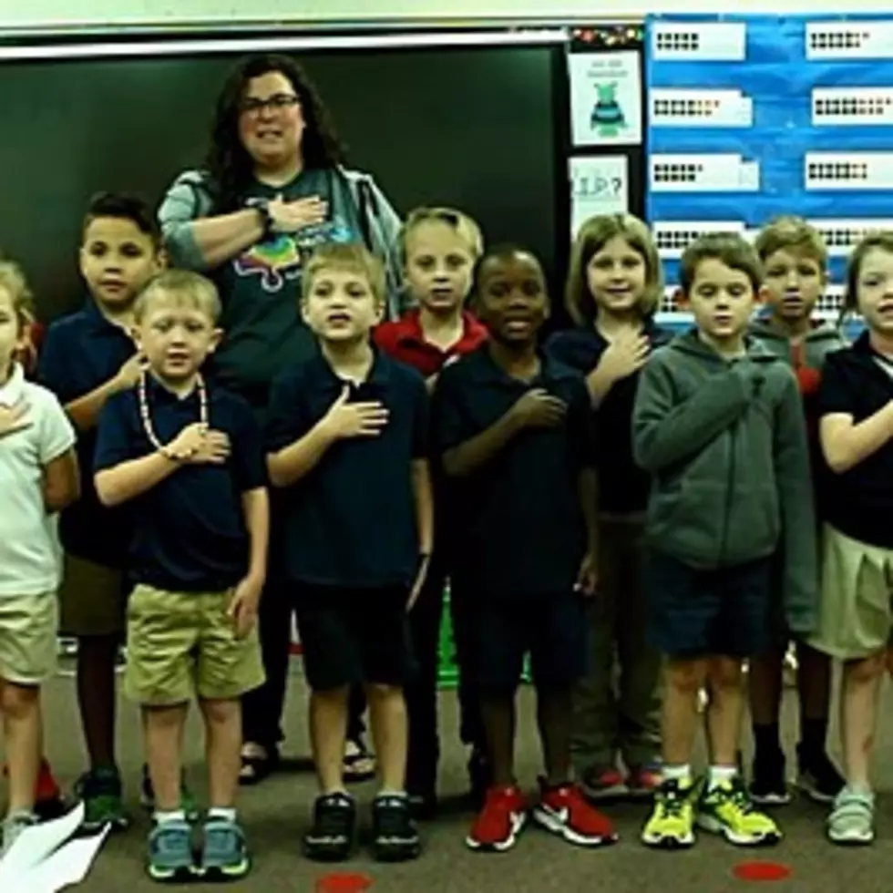 See Mrs. Bates’ 1st Grade at N. Desoto Lead us in the Pledge [VIDEO]