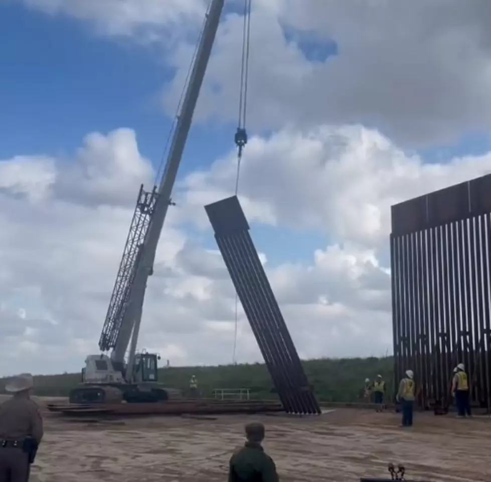 Texas Continues Building Its Own Enormous Mexican Border Wall