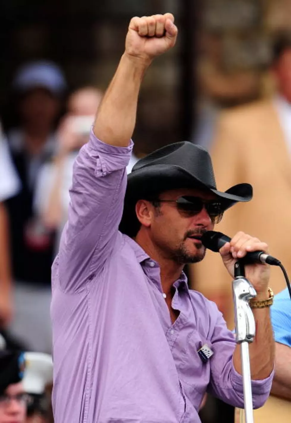 Tim McGraw Sued For Breach Of Contract By His Record Company