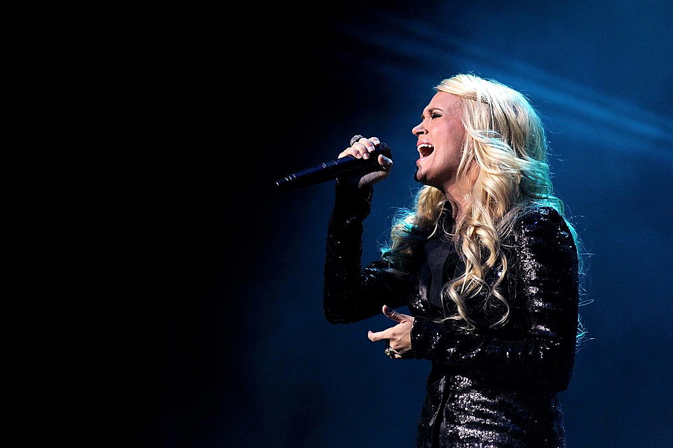 Carrie Underwood Covers Coldplay’s ‘Fix You’ in London