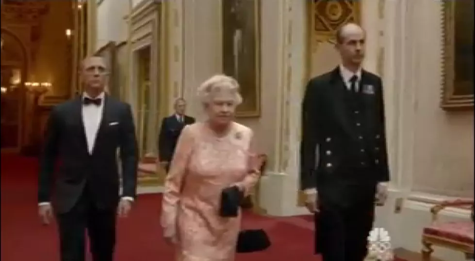 Watch Queen Elizabeth&#8217;s Arrival at The Olympics Opening Ceremony [VIDEO]