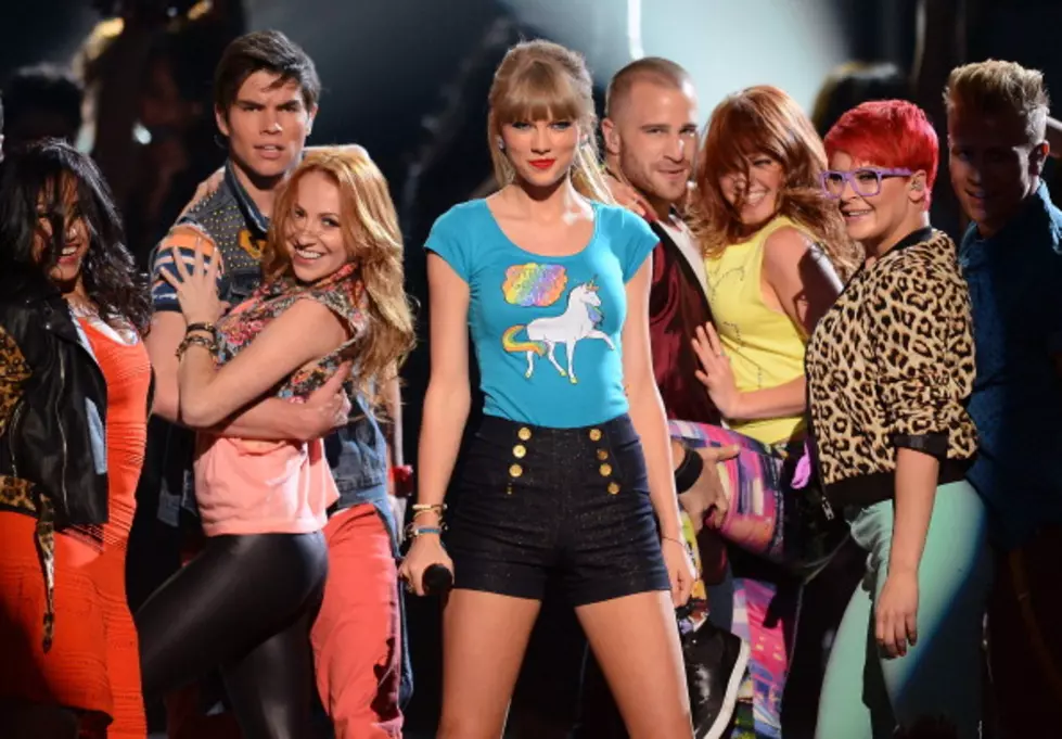 &#8216;Fun Moments&#8217; With Taylor Swift [VIDEO]