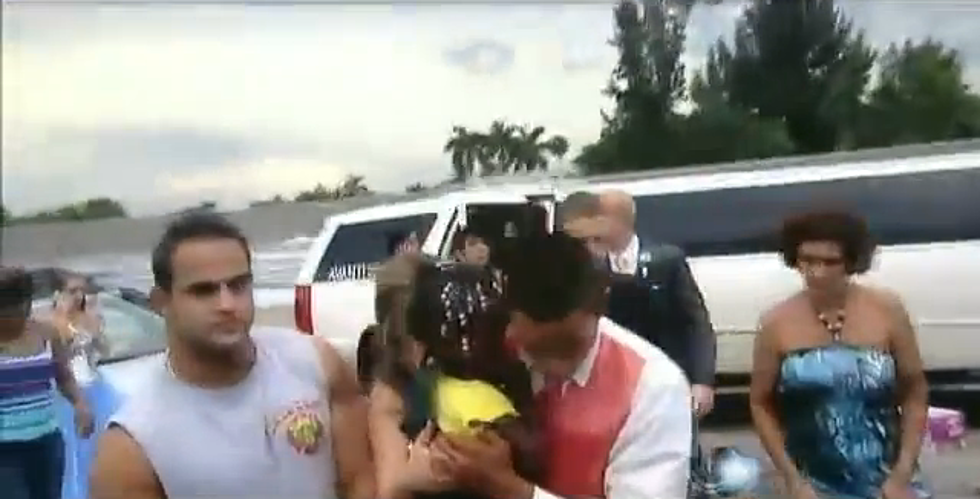 Teenage Prom-Goers Stop to Help Car Accident Victims [VIDEO]