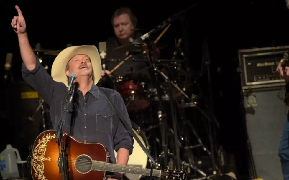 Alan Jackson To Head Out on 25th Anniversary Tour