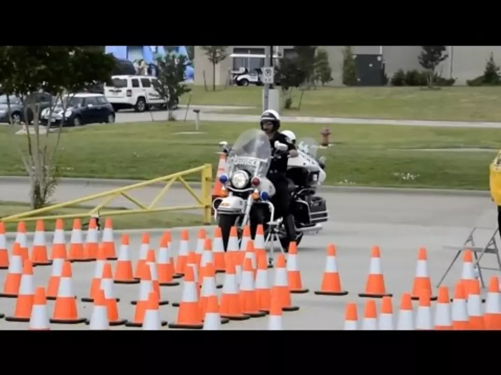 Texas Police Officer’s Bike Skills Go Viral