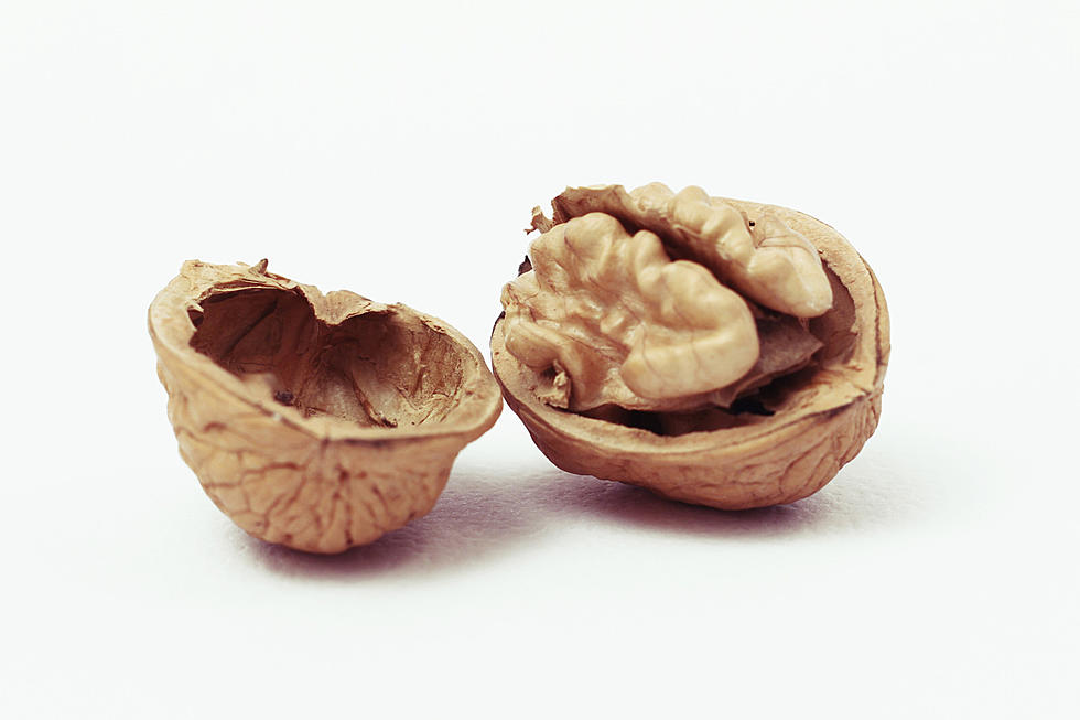 Walnuts Shown To Benefit Both Your Heart And Gut