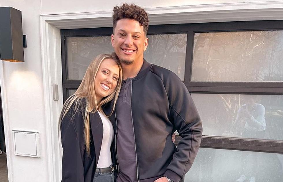 Patrick Mahomes, Brittany Matthews, Daughter Sterling Celebrate Easter with Family Photo