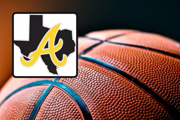OFFICIAL: Alto, Texas High School Student-Athlete Dies After Collapsing During Game