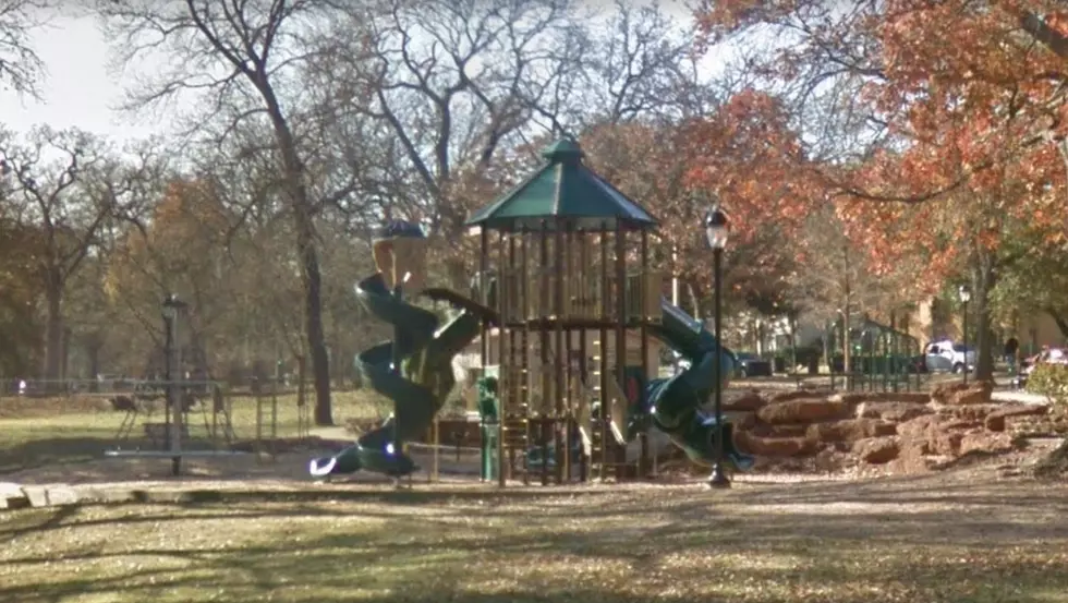 3 Y.O. Gets Burned On Playground Mom Wants Shade At Tyler Park