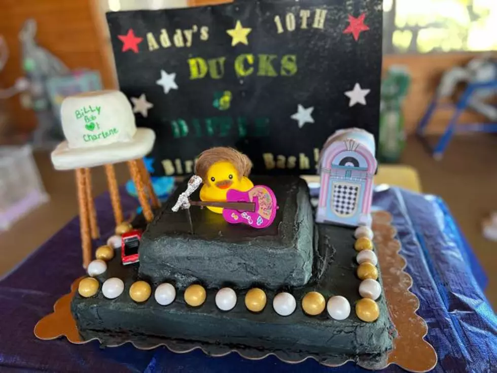 10-Year-Old Texas Girl Has &#8216;Ducks and Joe Diffie&#8217; Themed Birthday Celebration