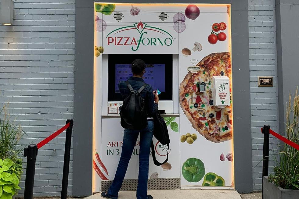 New Parking Lot Oven Will Make You Delicious Pizza in 3 Minutes