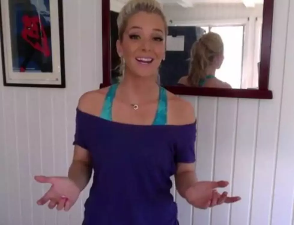 Jenna Marbles Makes Rooster Sick [VIDEO]