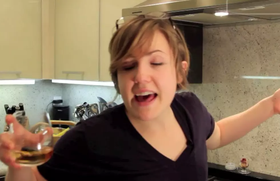 “My Drunk Kitchen” Makes Meat Pie [VIDEO]