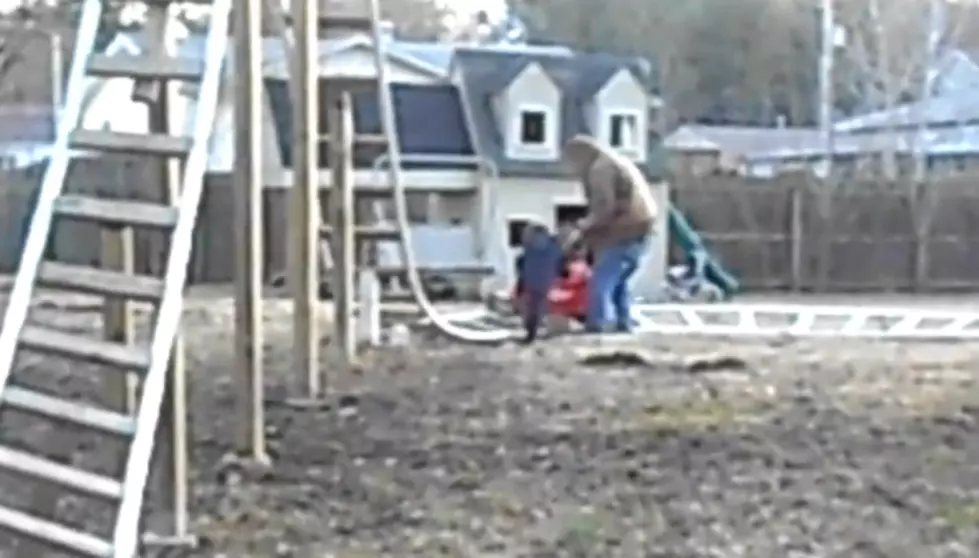 Dad Builds Backyard Rollercoaster [VIDEO]