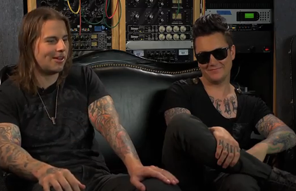 Avenged Sevenfold Members Talk &#8220;Hail To The King&#8221; [VIDEO]