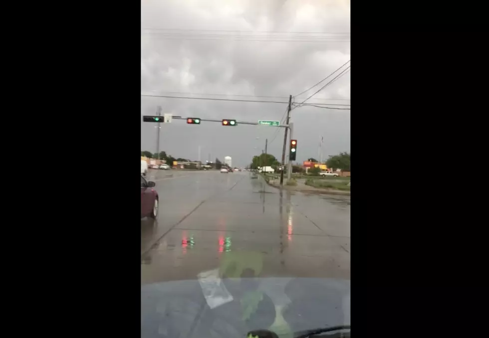 The Most WTF Traffic Lights In Lubbock Ever [VIDEO]