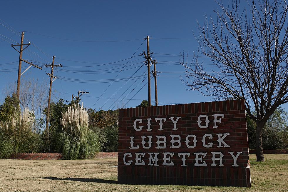 Get Rid of Your Decorations Before the Lubbock Cemetery Does It For You