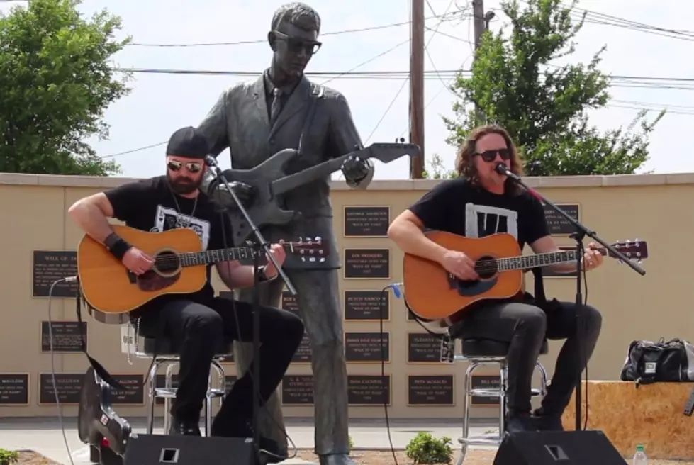Candlebox Plays ‘Far Behind’ & More at the Buddy Holly Statue [VIDEOS]
