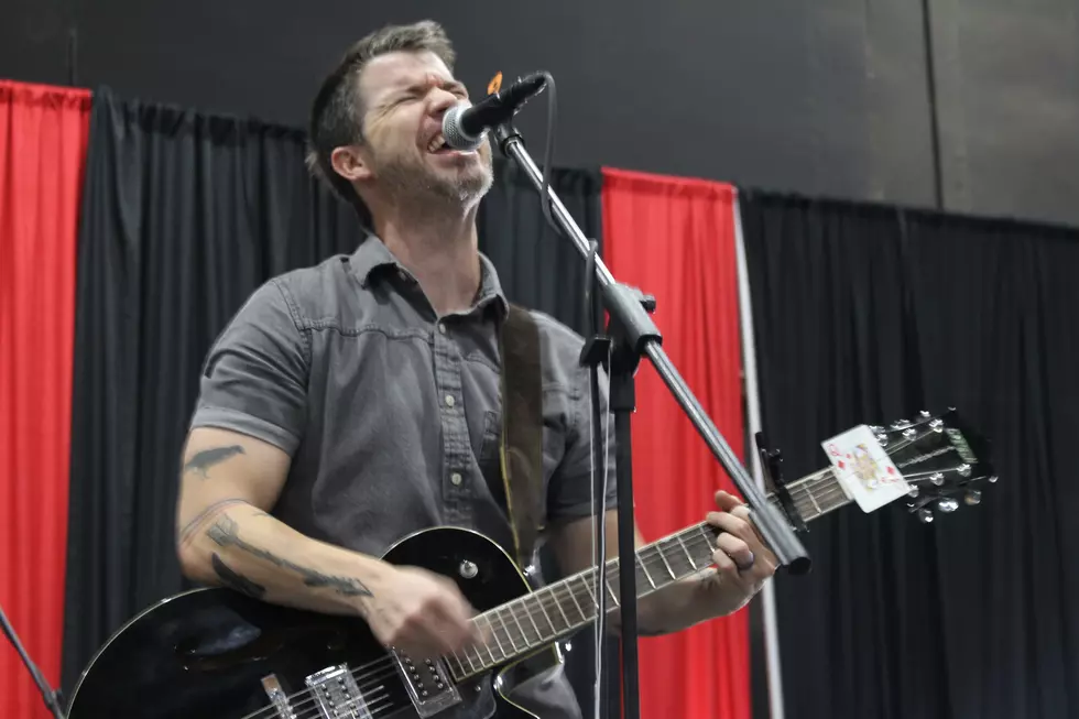 Lubbock Ex-Patriot Starts Guitars For Kids Fundraiser In Brooklyn