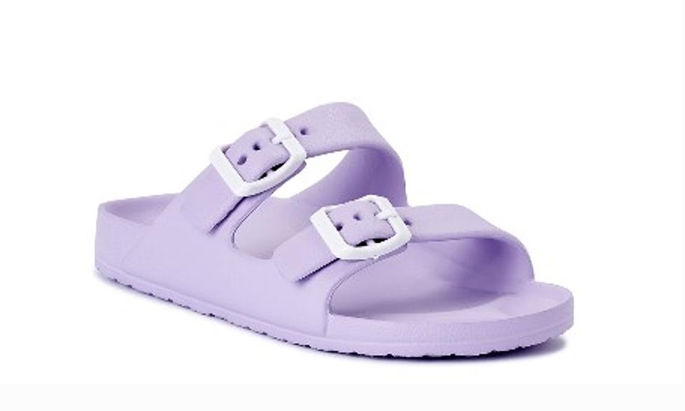 These Cheap New Sandals From Walmart Make Really Loud Fart Noises