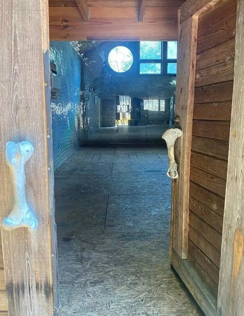 Is This The Strangest & Creepiest House Ever Put Up For Sale In Texas?
