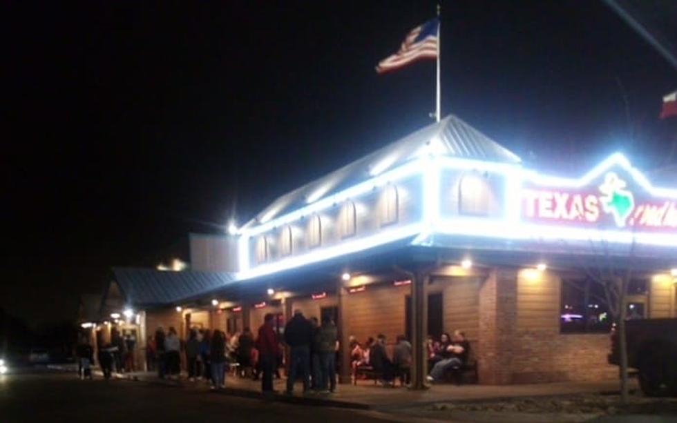 How To Skip The Crazy Line At Lubbock's New Texas Roadhouse