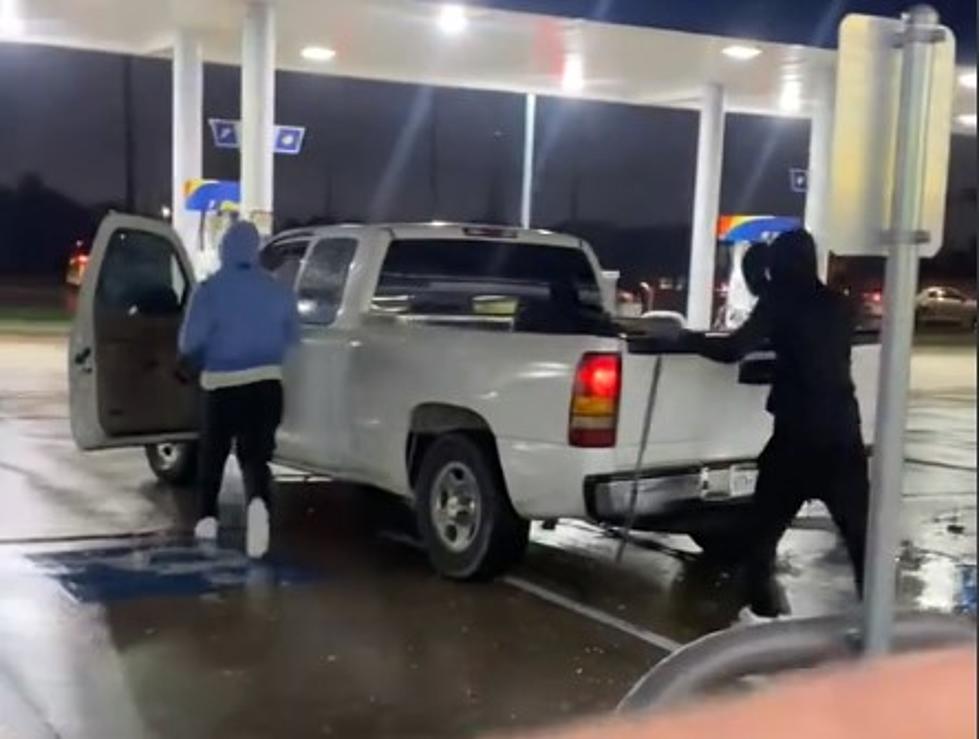 WATCH: Bold Criminals Brazenly Steal ATM From Texas Gas Station