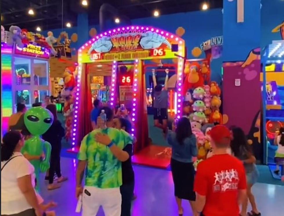 [WATCH] This Giant Indoor Texas Amusement Park Looks Insane