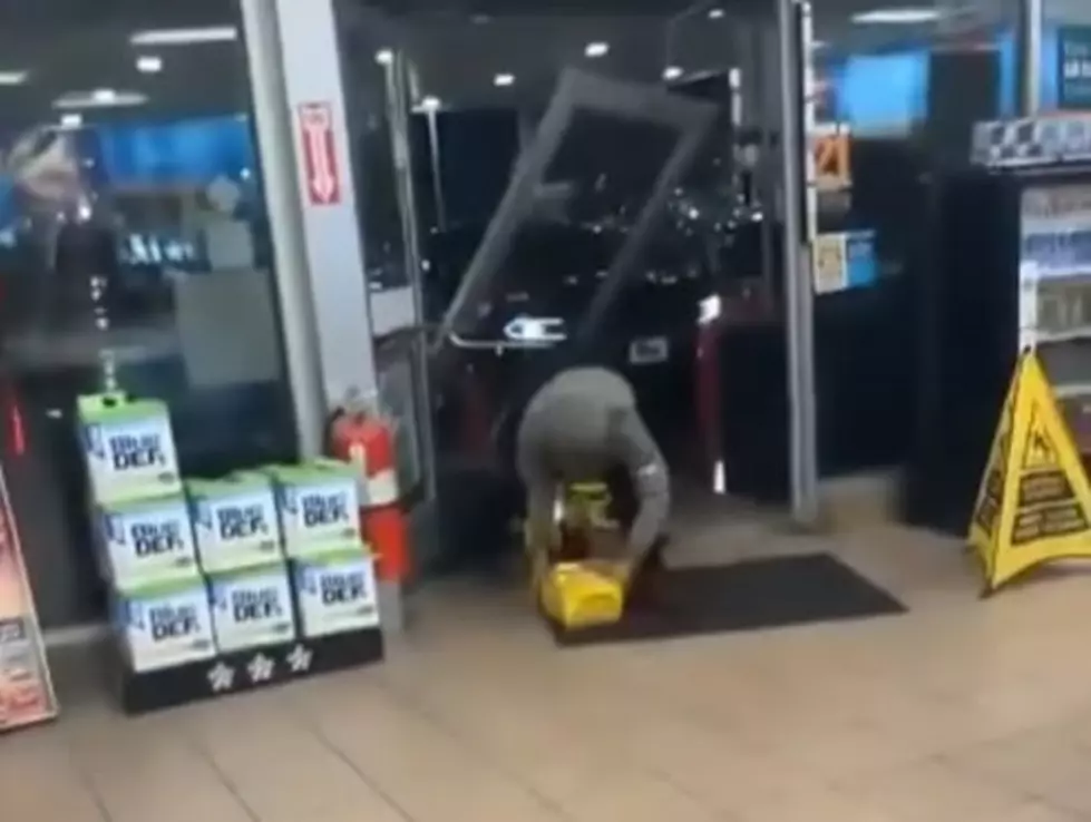 Watch These Two Clumsy Criminals Bumble Through Twisted Tea Theft at Texas Gas Station