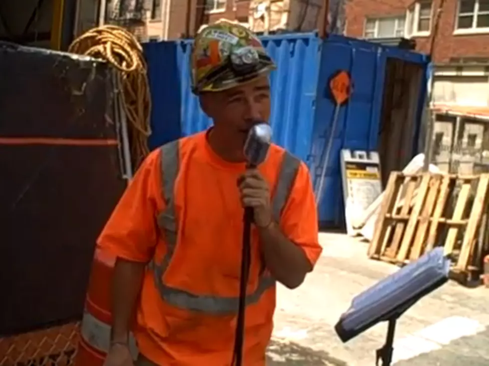 Construction Worker Sings Sinatra On Lunch Break. This Man Should Quit His Day Job. [VIDEO]
