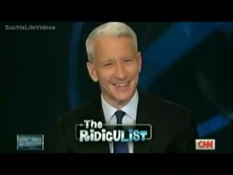 Anderson Cooper Giggles Like  A Little Girl [VIDEO]