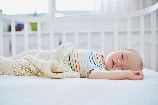 806 Health Tip: Why We Should Be Taking More Naps
