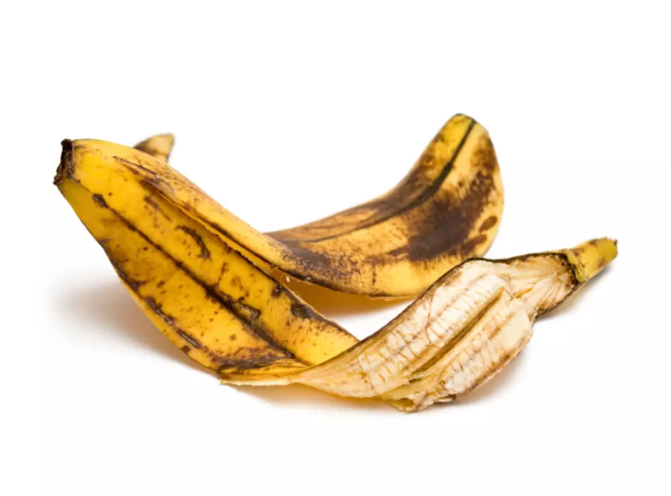 806 Health Tip: Eating A Banana Peel And All Can Help With Weight