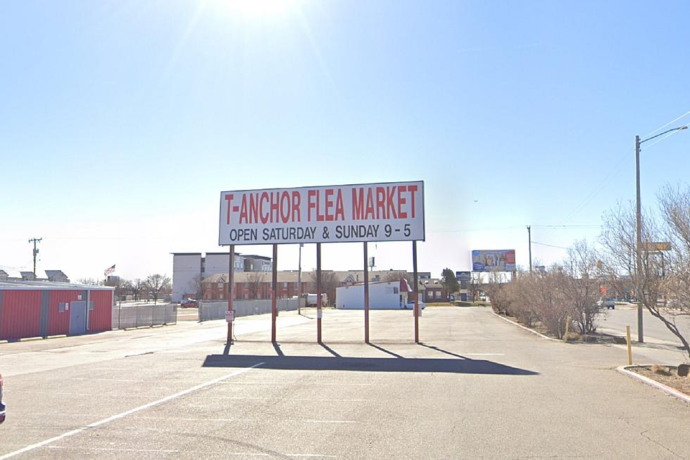 Here Are 3 Reasons Why The Flea Market Is My New Hangout