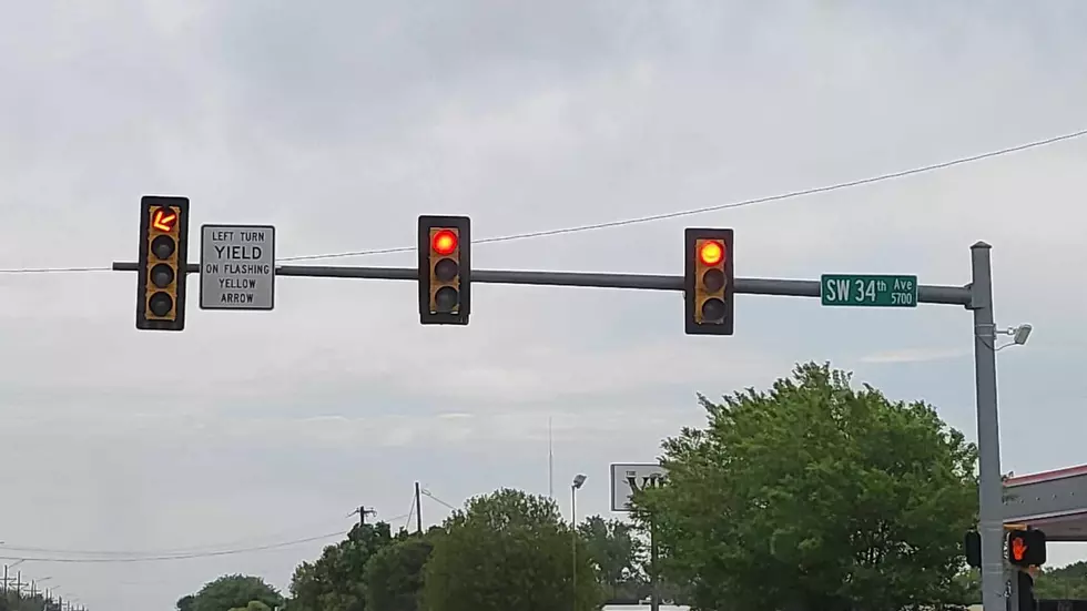 You Had One Job, Amarillo. What Is This With This Crazy Traffic Light?