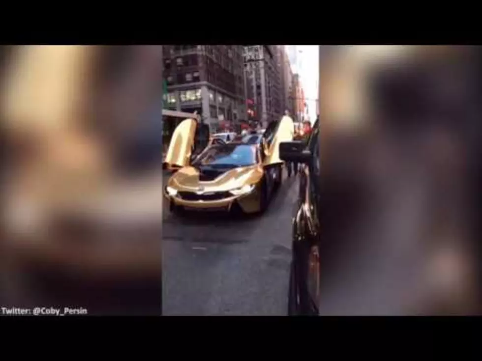Self Important Jerk Blocks Traffic and gets Instant Justice