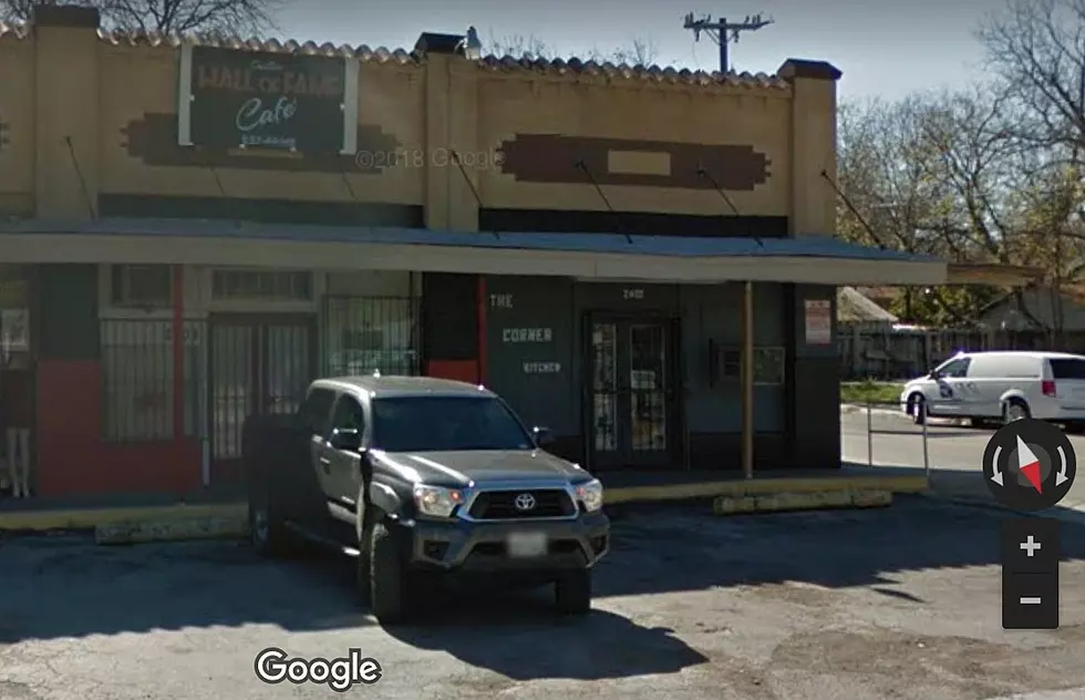 Childlike Ghosts Close Down Texas Cafe &#8211; Video