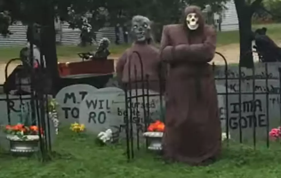 Is This The Best Homemade Halloween Display You’ve Ever Seen?