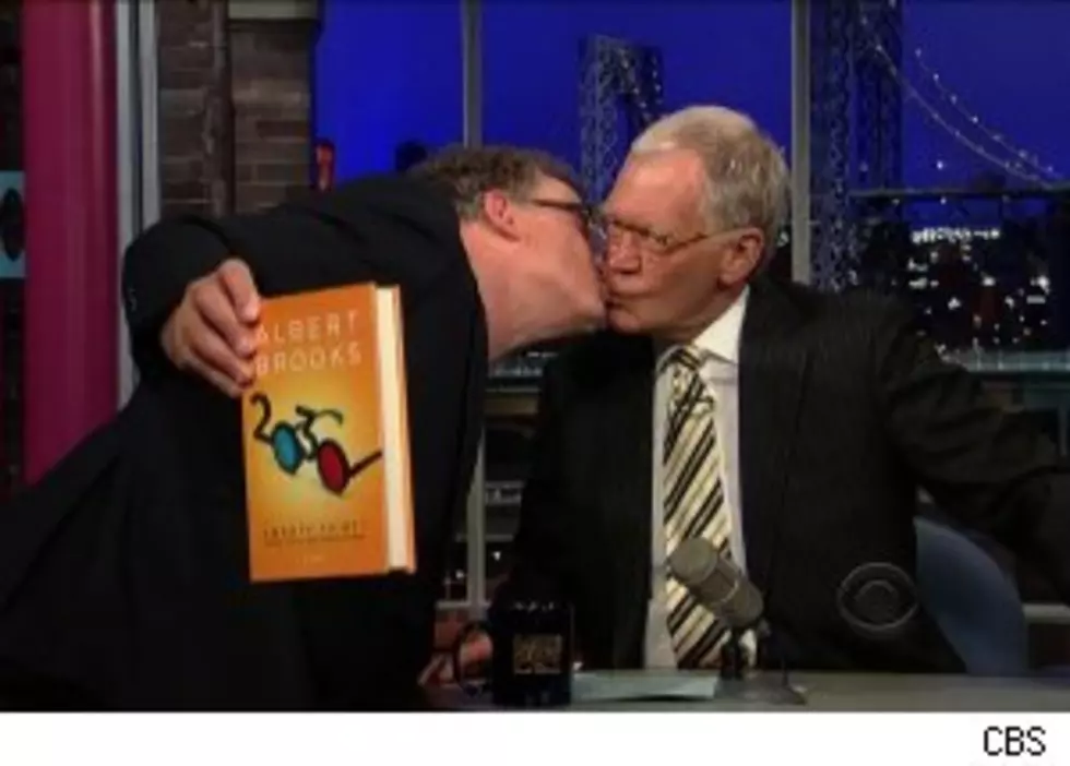 Albert Brooks Kisses Letterman To Promote NEW Book